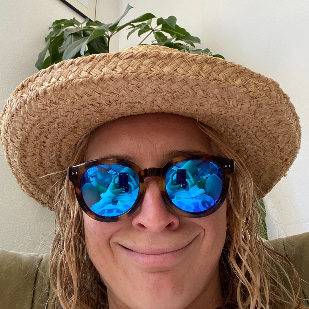 Meet your Posher, Nadine